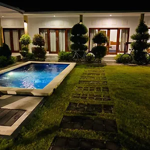  Villa Pintu Biru Indonesia