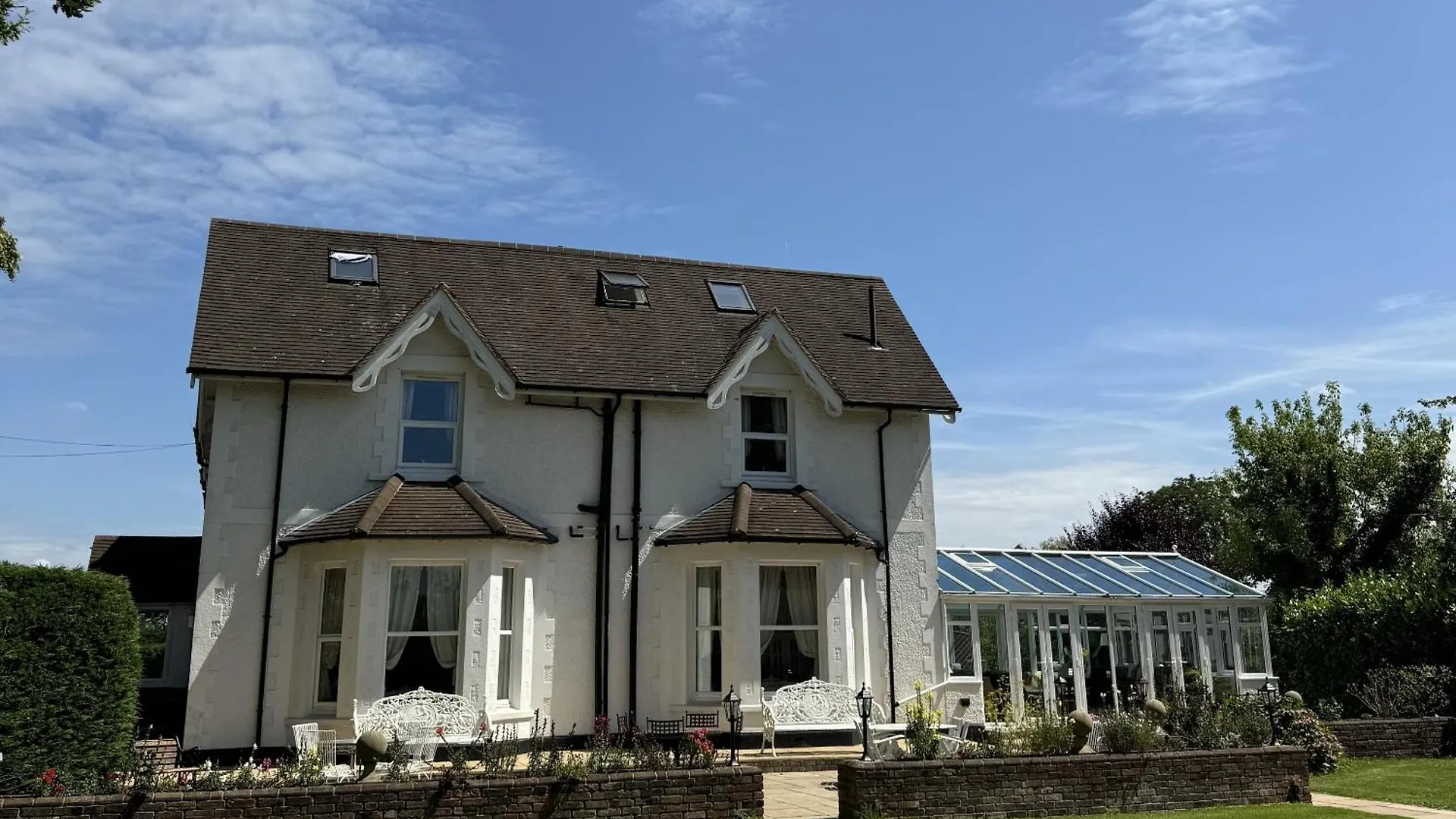Hookwood Lodge London Gatwick Horley 0*,  United Kingdom