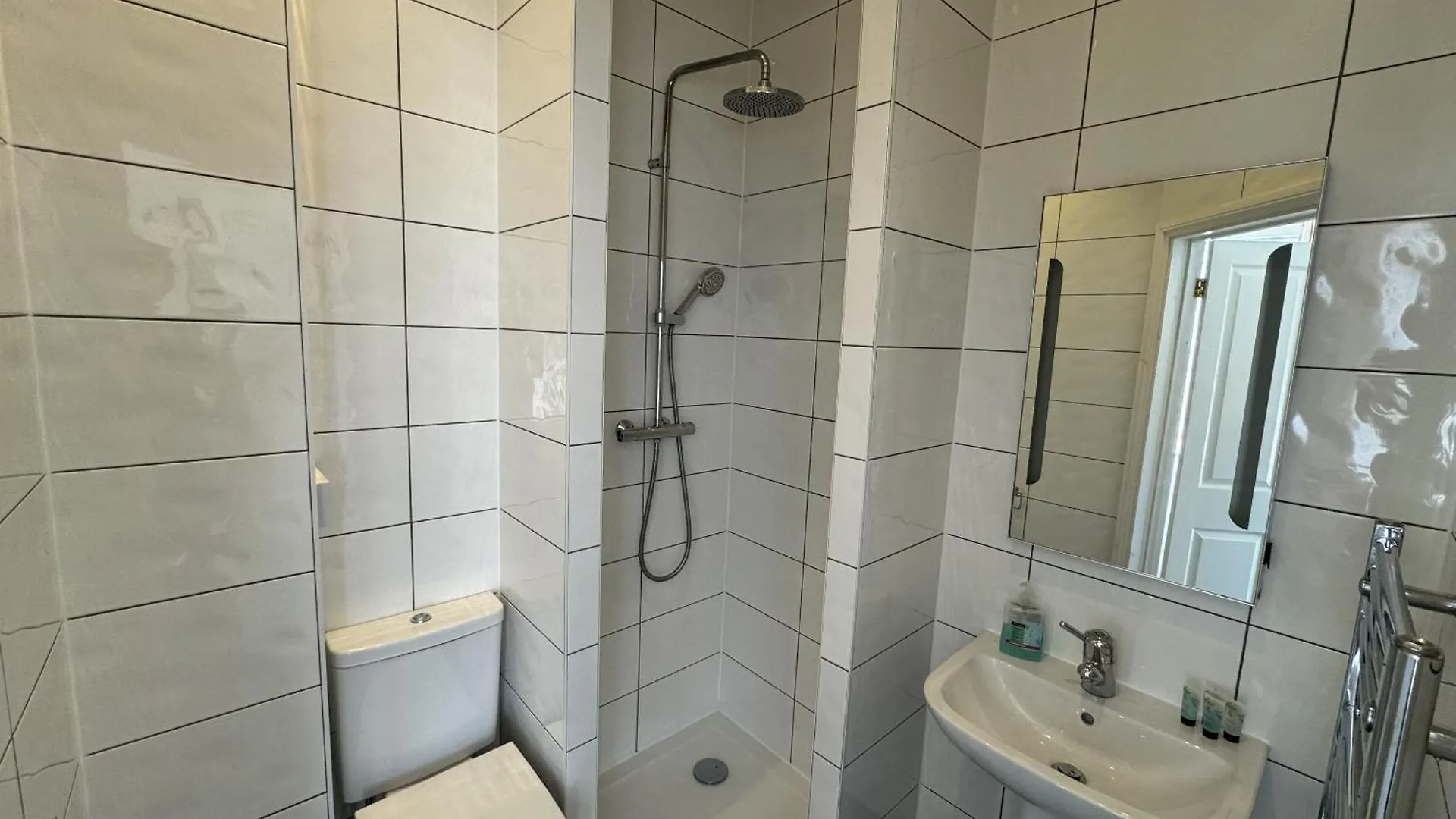 Hookwood Lodge London Gatwick Horley 0*,  United Kingdom